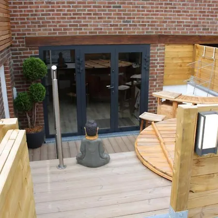 Apartment O17